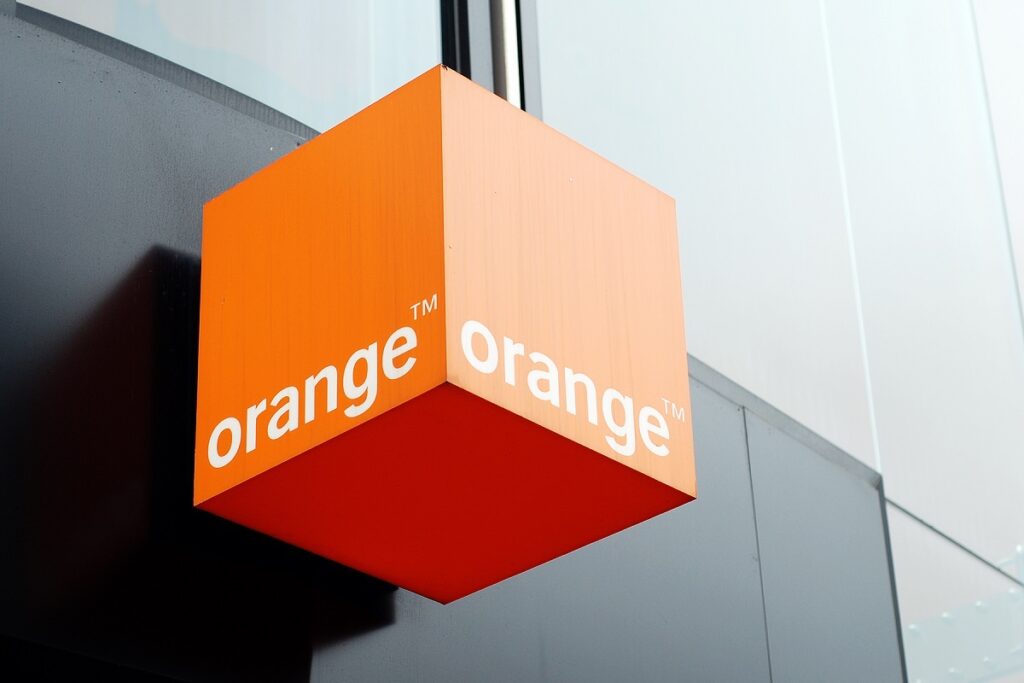 Orange-au-deuxieme-trimestre-Afrique-tiedeur-de-la-France