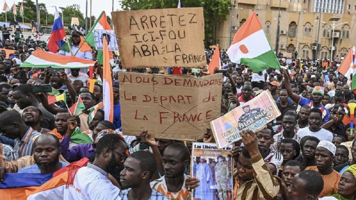 junte-nigerienne-expulse-Ambassadeur-France